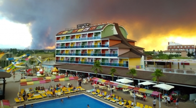 bağımlılık duruş vuruş  Manavgat yangını 2. günde otellerin dibine kadar geldi - Medya Penceresi