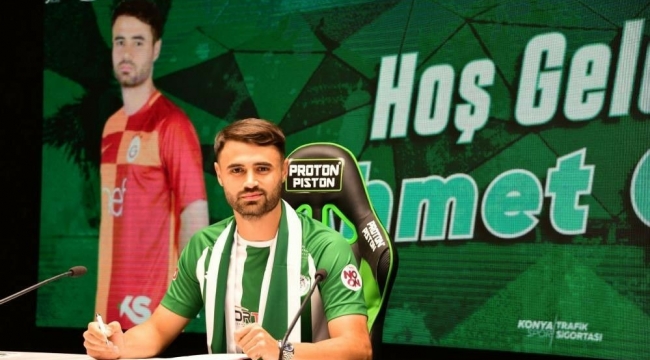 Konyaspor'un genç futbolcusu Ahmet Çalık trafik kazasında hayatını kaybetti